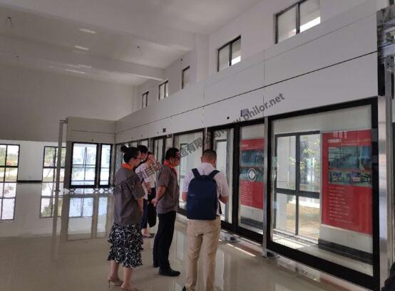 陳總為大家介紹菲勒地鐵屏蔽門的特點以及性能