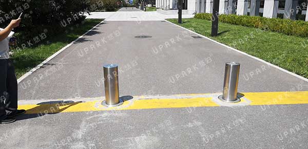 中國石油檔案館全自動(dòng)升降路樁項(xiàng)目 - 中出網(wǎng)-智能出入口與停車充電門戶