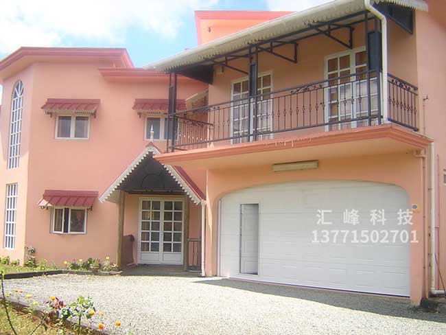 車(chē)庫(kù)門(mén)