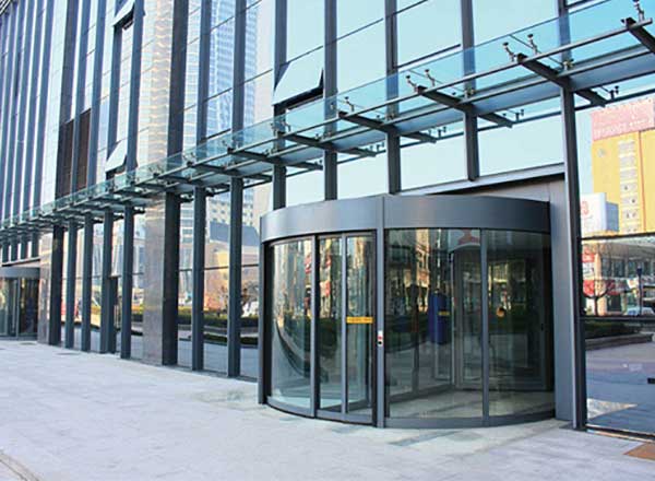 青島遠(yuǎn)洋大廈旋轉(zhuǎn)門(mén)案例 - 中出網(wǎng)-智能出入口與停車(chē)充電門(mén)戶