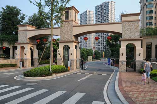 成都雅居樂(lè)停車(chē)場(chǎng)系統(tǒng)案例 - 中出網(wǎng)-智能出入口與停車(chē)充電門(mén)戶