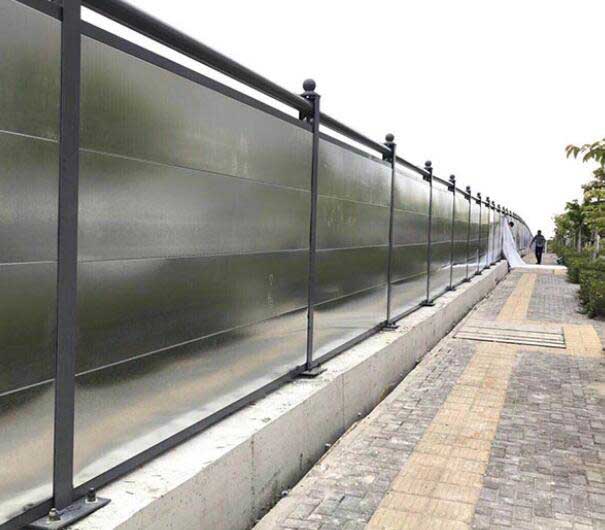 鋼結(jié)構(gòu)護(hù)欄