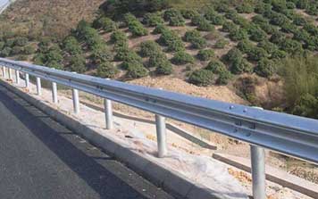 護(hù)欄 - 高速護(hù)欄-001