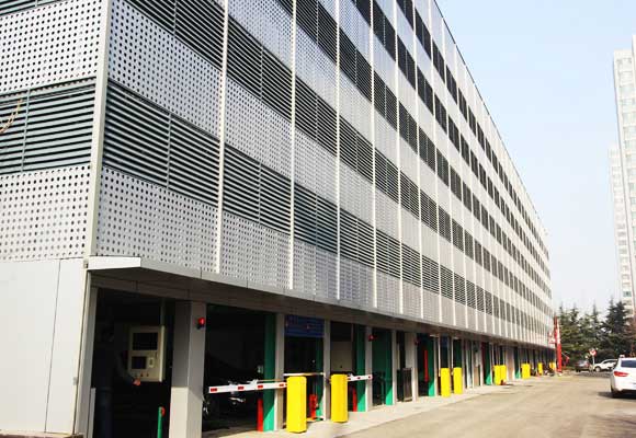 濰坊市高新區(qū)管委會6層機(jī)械式平面移動立體車庫案例 - 中出網(wǎng)-智能出入口與停車充電門戶