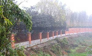 成都藍(lán)光地產(chǎn)電子圍欄案例