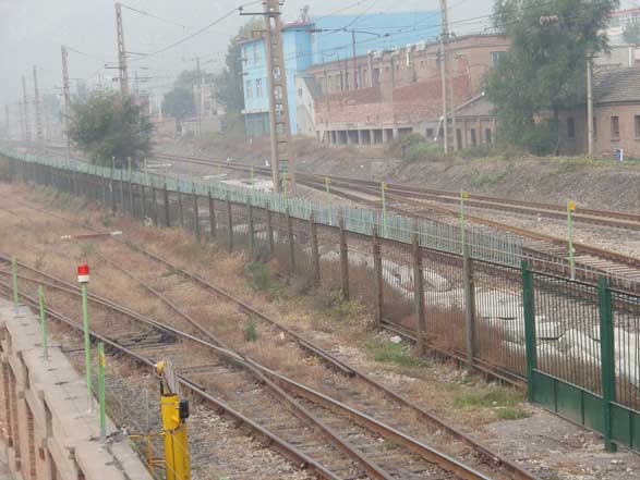 張家口下花園發(fā)電廠（大唐電力）-脈沖電子圍欄 - 中出網(wǎng)-智能出入口與停車充電門戶