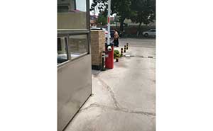 華巖商業(yè)廣場道閘案例 - 中出網(wǎng)-智能出入口與停車充電門戶