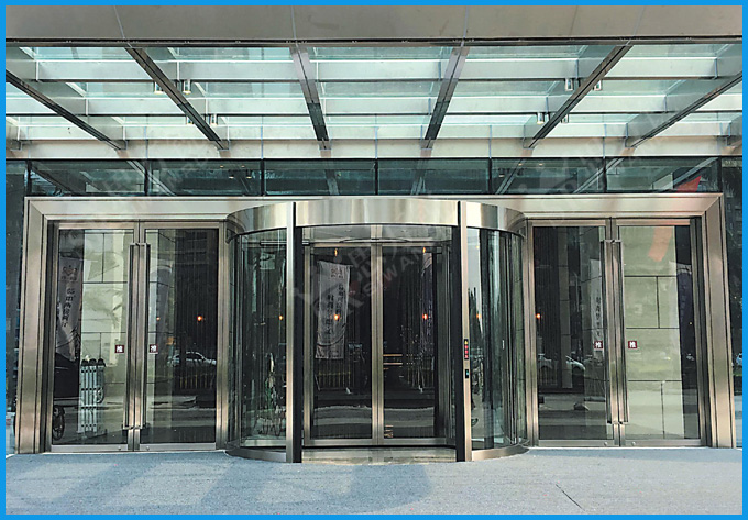 兩翼旋轉(zhuǎn)門