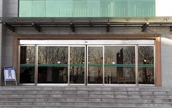 自動門 - 自動門