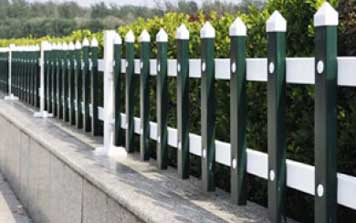 PVC護欄 - PVC草坪護欄