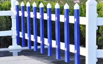 PVC護欄 - PVC草坪護欄