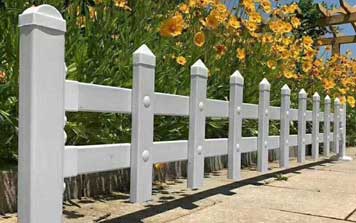 PVC護欄 - PVC草坪護欄