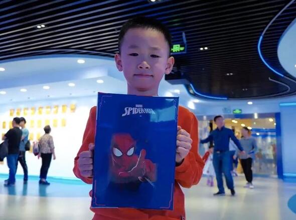 最喜歡的蜘蛛俠！不不不，我要假裝淡定......