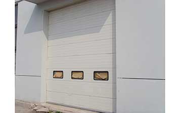 工業(yè)提升門