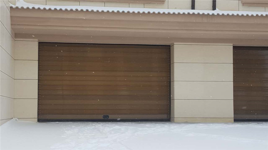 哈爾濱觀江國際車庫門案例 - 中出網(wǎng)-智能出入口與停車充電門戶