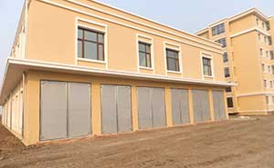 農(nóng)墾集團(tuán)工業(yè)門案例 - 中出網(wǎng)-智能出入口與停車充電門戶