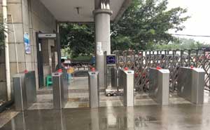 重慶農(nóng)業(yè)大學通道閘案例 - 中出網(wǎng)-智能出入口與停車充電門戶