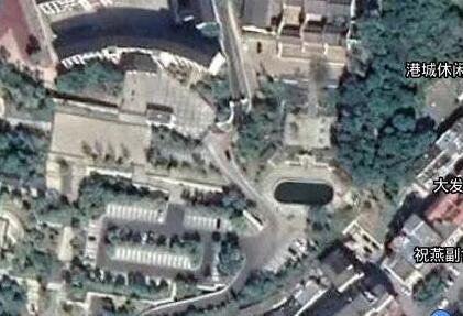 鼓山小學(xué)停車(chē)場(chǎng)