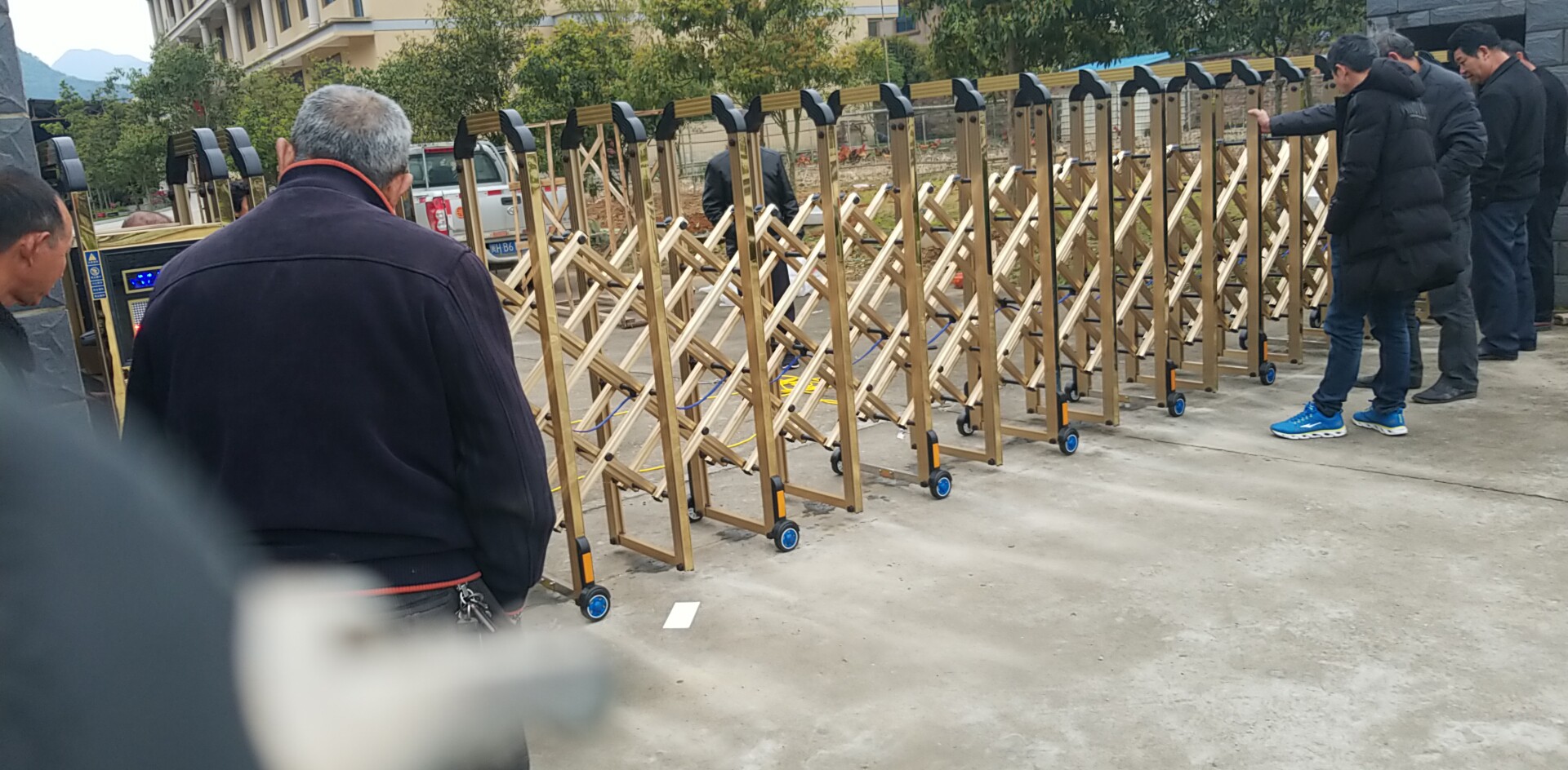 電動(dòng)門、停車場(chǎng)系統(tǒng)