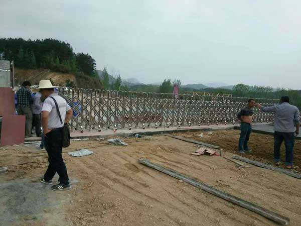 熱烈祝賀黃岡出安智能伸縮門(mén)進(jìn)駐黃岡金泰國(guó)際廣場(chǎng)