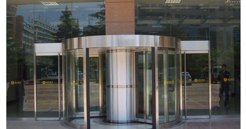 烈祝賀黃岡出安智能旋轉(zhuǎn)門(mén)進(jìn)駐金泰國(guó)際廣場(chǎng)