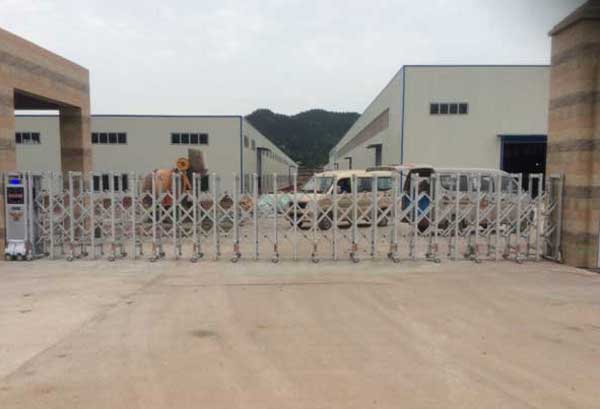 喜迎南充出安智能電動(dòng)伸縮門進(jìn)駐南充三環(huán)電子有限公司