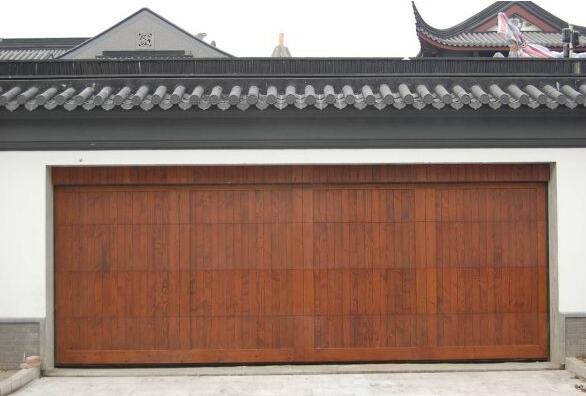 渭南出安智能車庫(kù)門(mén)在天久一品的工程驗(yàn)收