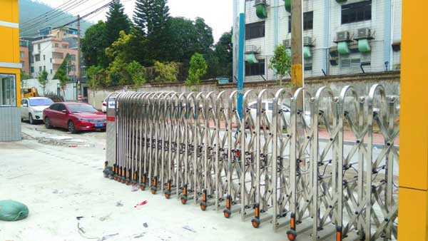 慶賀十堰出安智能電動伸縮門進(jìn)駐十堰科威機電裝備股份有限公司
