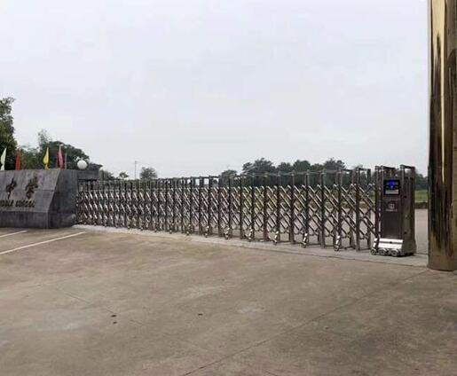 慶賀鷹潭出安智能伸縮門進駐鷹潭市實驗中學